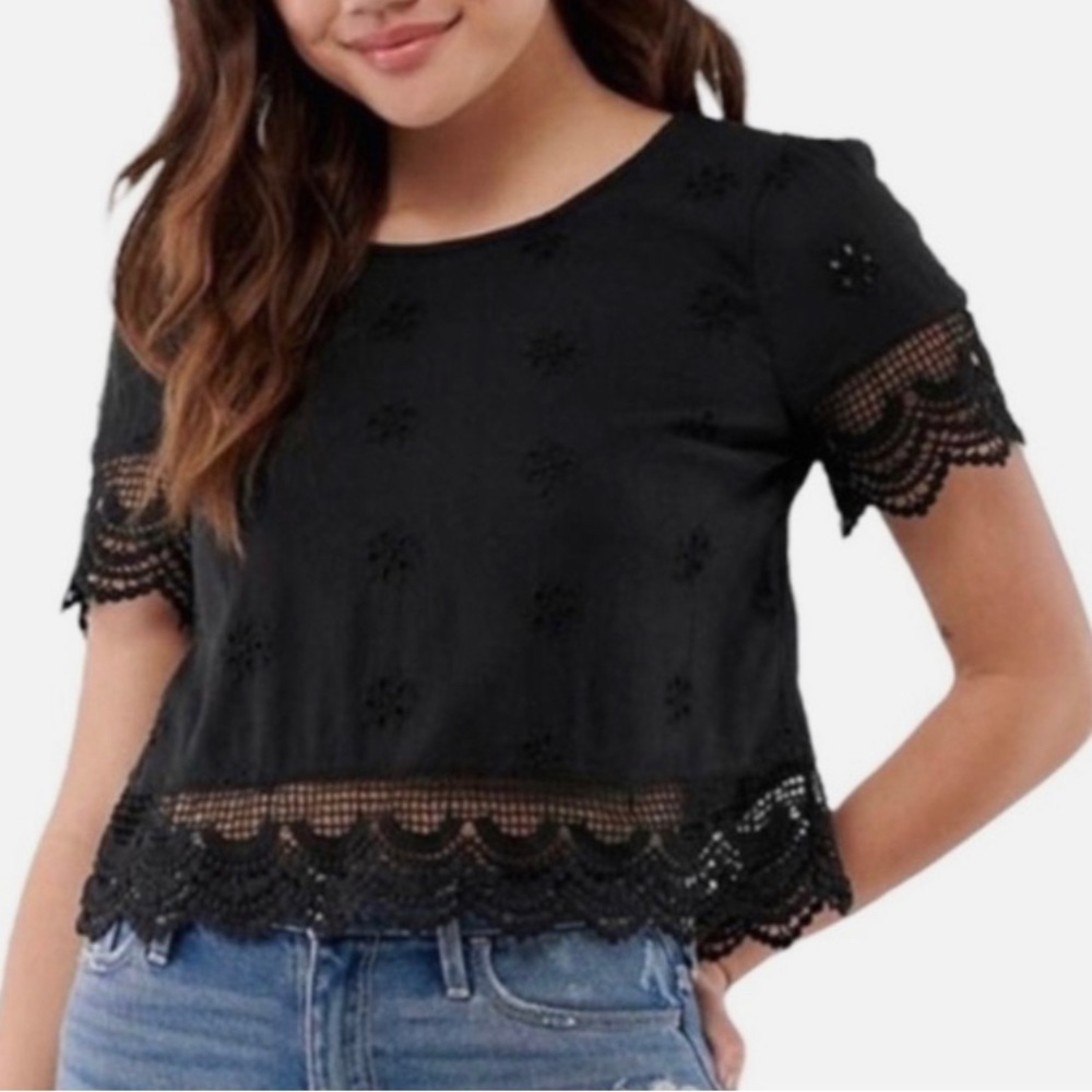 Black Hollister Top
